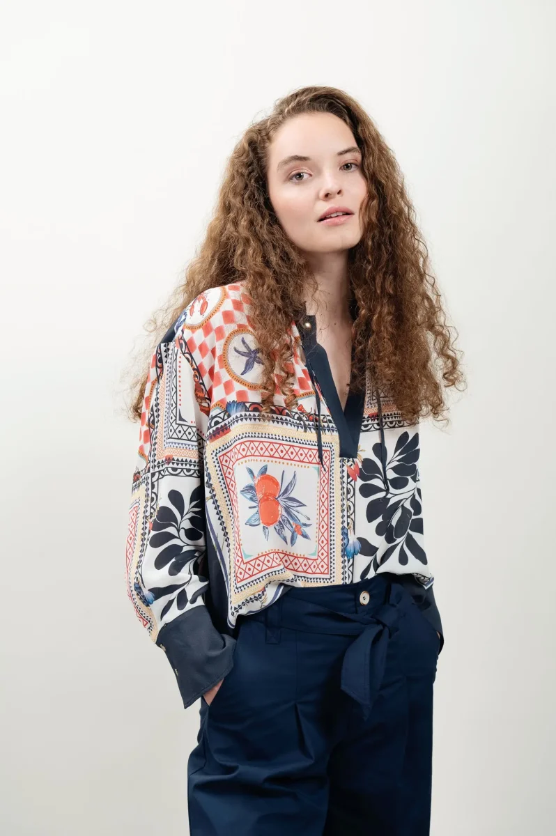 Viscosebluse mit Print – Bild 5